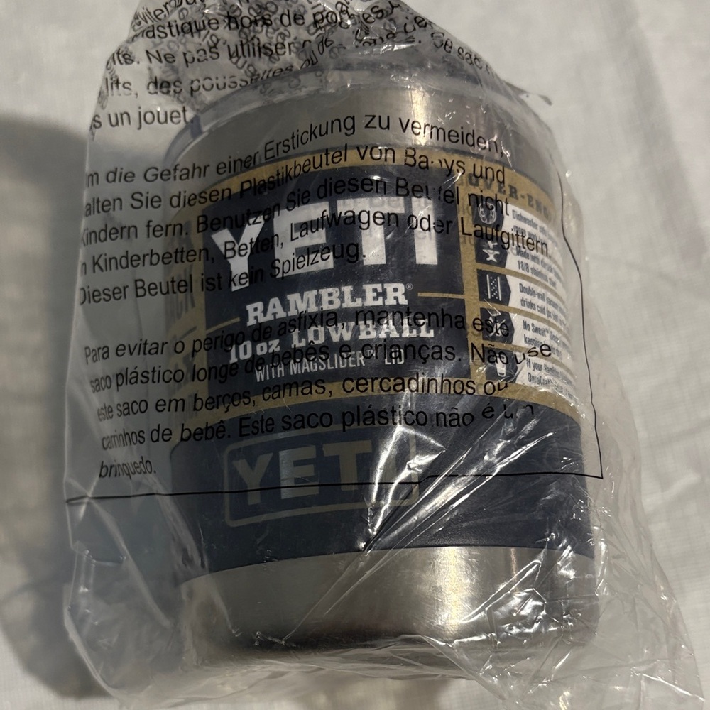 NWT YETI Rambler Silver and Blue Tumbler